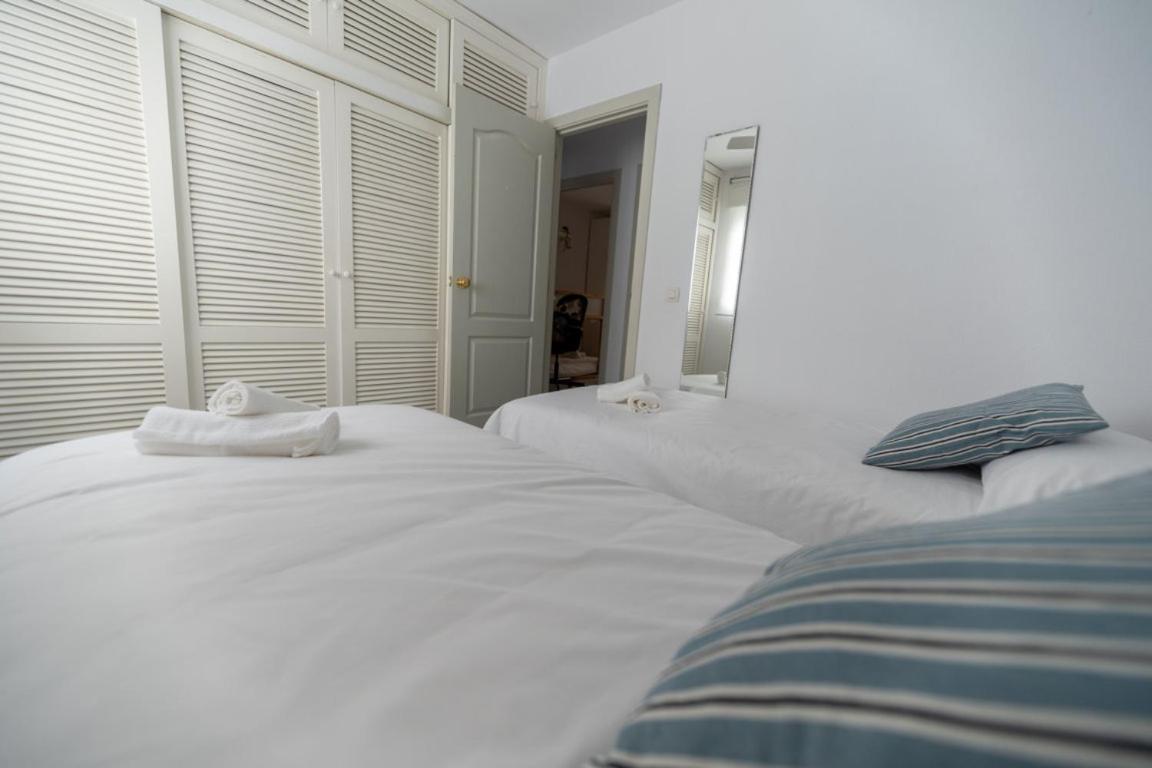 Calabahia Beach Cala Del Moral รินกอนเดลาวิกตอเรีย ภายนอก รูปภาพ